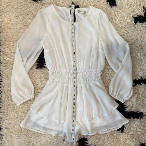 Barely worn goddess white - Picture 7 of 8